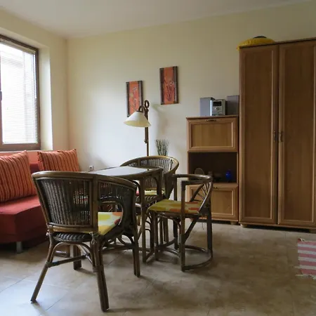 Apollon Appartement *