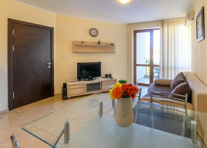 Apollon Apartman *